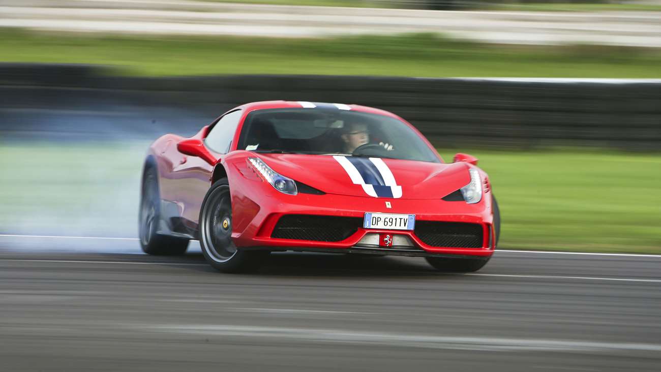 Geriausi investiciniai automobiliai 2022 m. 7 Ferrari 458 Speciale 07122021