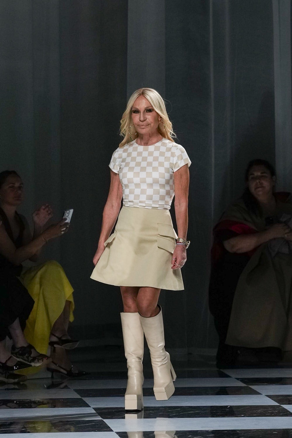 Donatella Versace išeina