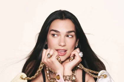 Dua Lipa ir Jennie Chanel kampanija 25a