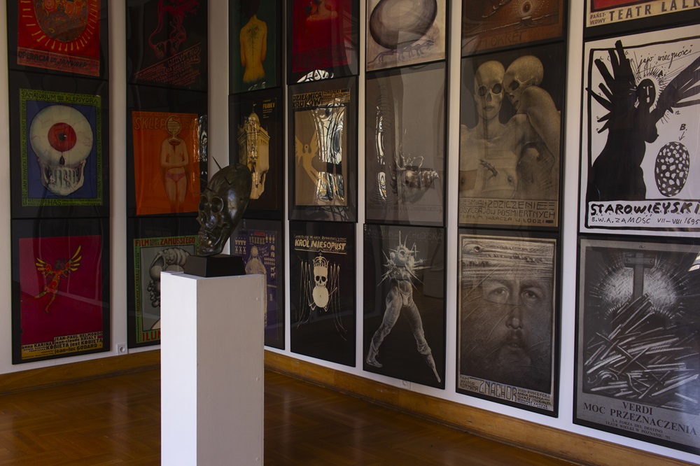 Netvarkingi rūmai. Franciszek Starowieyski vėl Krokuvoje - parodos dokumentacija