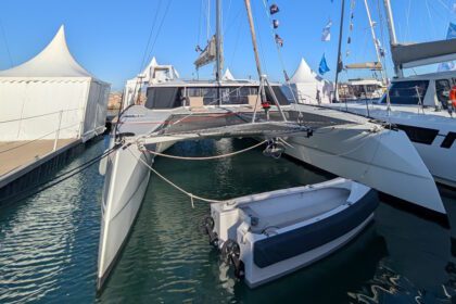 Zaglowe2 katamaranai