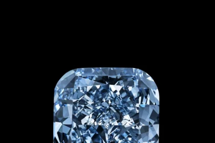 Mėlynasis deimantas aukcione Ženevoje4