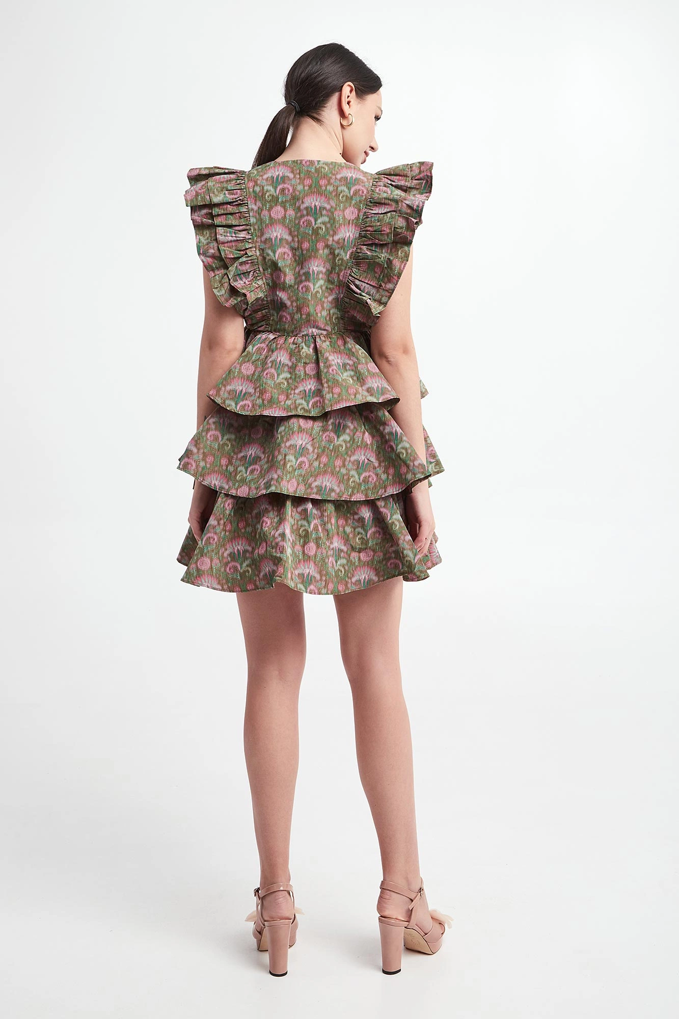 Pagal užsakymą pagaminta suknelė