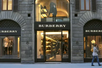 Permainos prabangiosios mados rinkoje