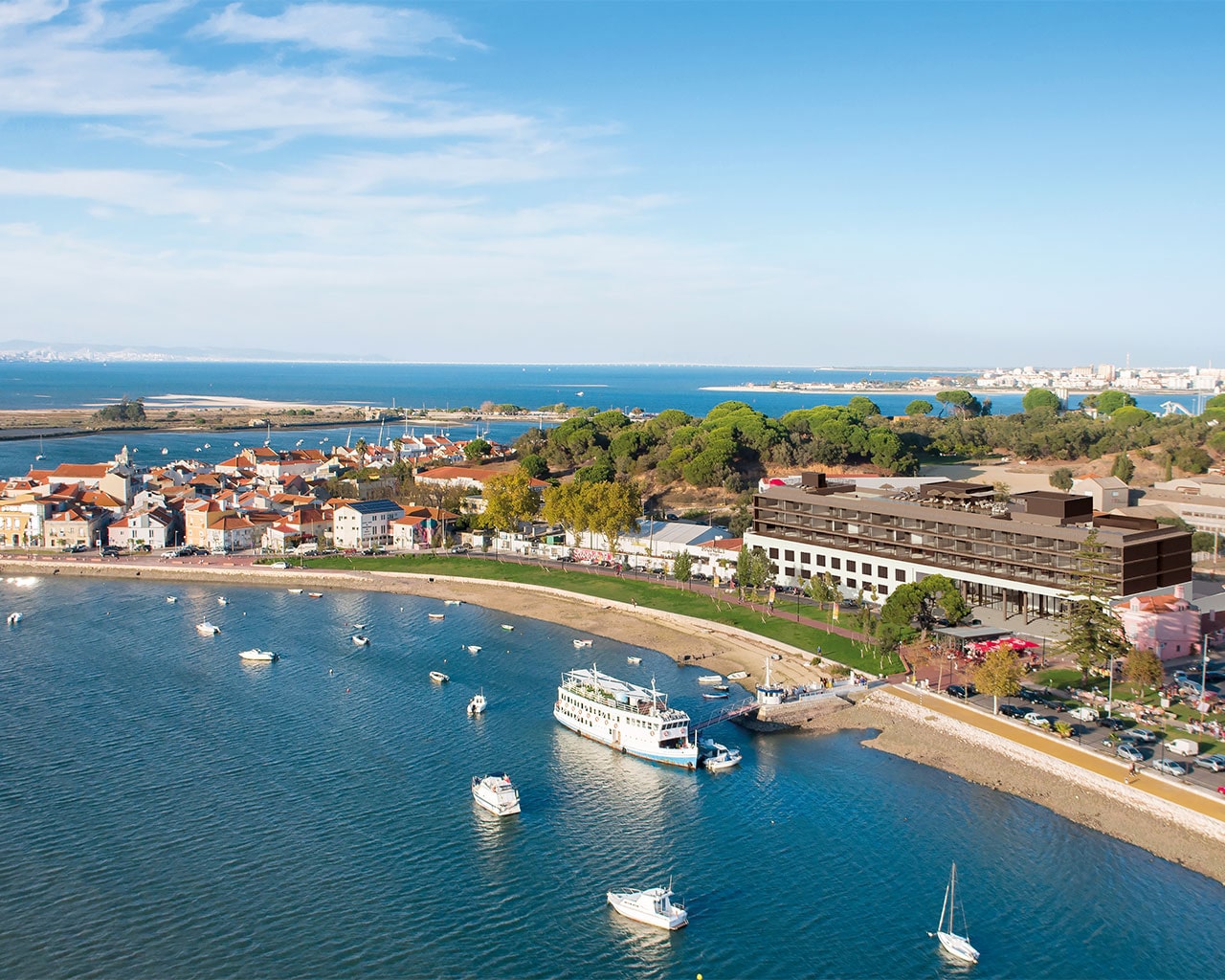 Upon Bay Mundet Vieta Ma Lisbon Seixal Min