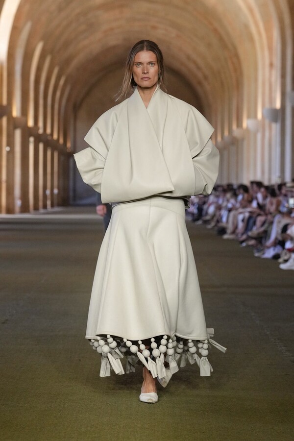 Atvirk&scaron;tinis minimalizmas Jacquemus1