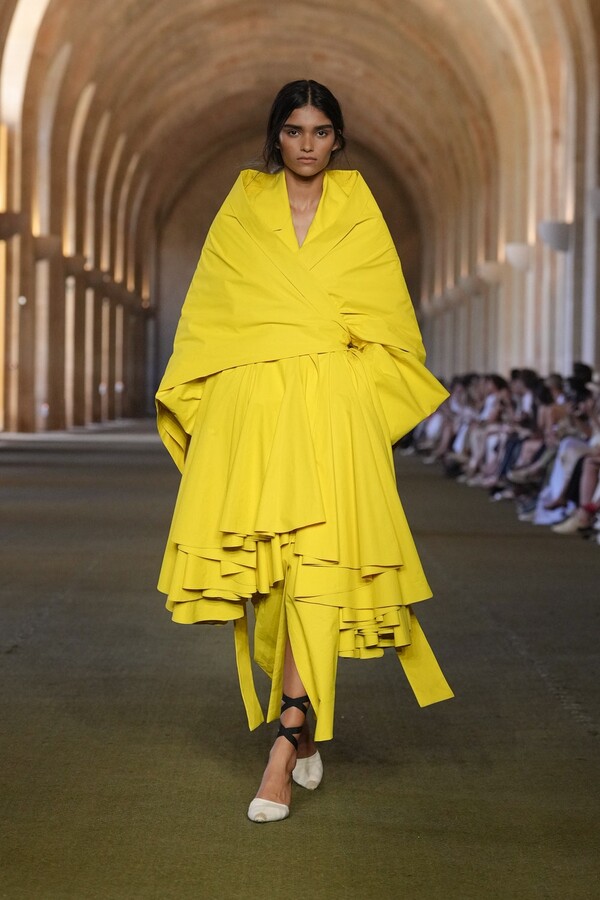 Atvirk&scaron;tinis minimalizmas Jacquemus2