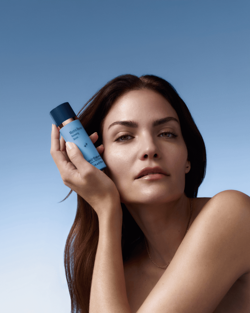Mystro Revive Renewing Serum Naujos eros odos priežiūra menopauzės metu