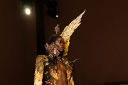 Schiaparelli Pavasaris 2026 Agonija ir Ekstazė Haute Couture Kaip gyvas menas