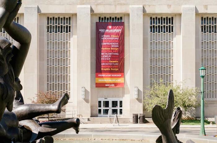 Bienalė Whitney Blogas