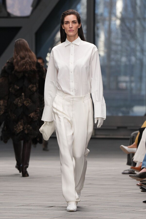 Calvin Klein Tarp Mito Ir Dabarties4