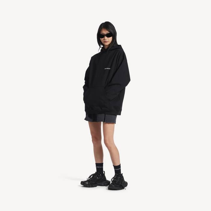 Kiek kainuoja Balenciaga batai